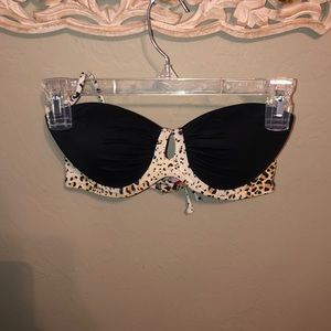 Victoria’s Secret bikini top